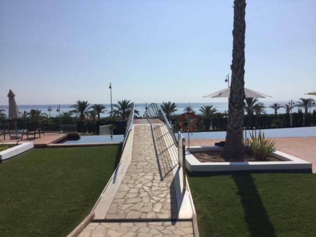 ארנאלס דל סול Luxury Beach Front Apartment מראה חיצוני תמונה