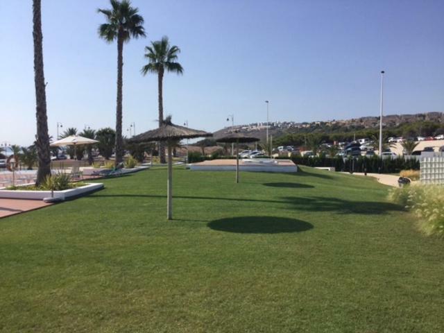 ארנאלס דל סול Luxury Beach Front Apartment מראה חיצוני תמונה